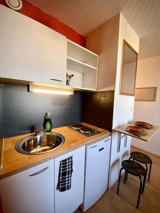 Splendide Studio Moderne - Proche Centre - Laverie Nîmes Buitenkant foto